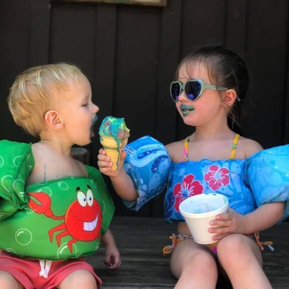 Meet your Posher, Edith - Picture 1 of 1